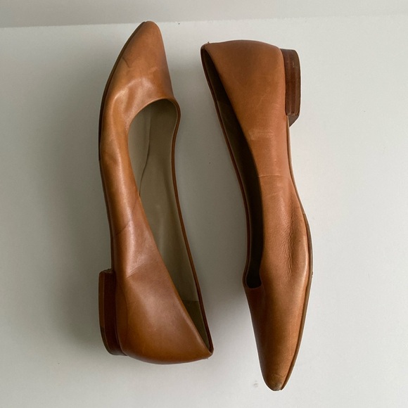 G.H. Bass & Co. Cognac Slip-On Flats Leather Upper Size 9.5 - Picture 5 of 11